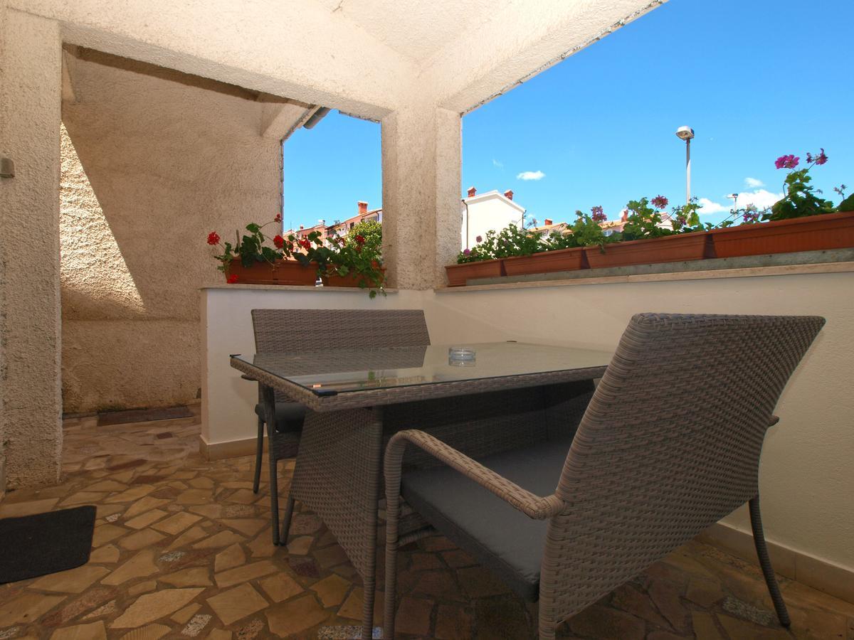 Apartments Mladen 1588 Pula Luaran gambar