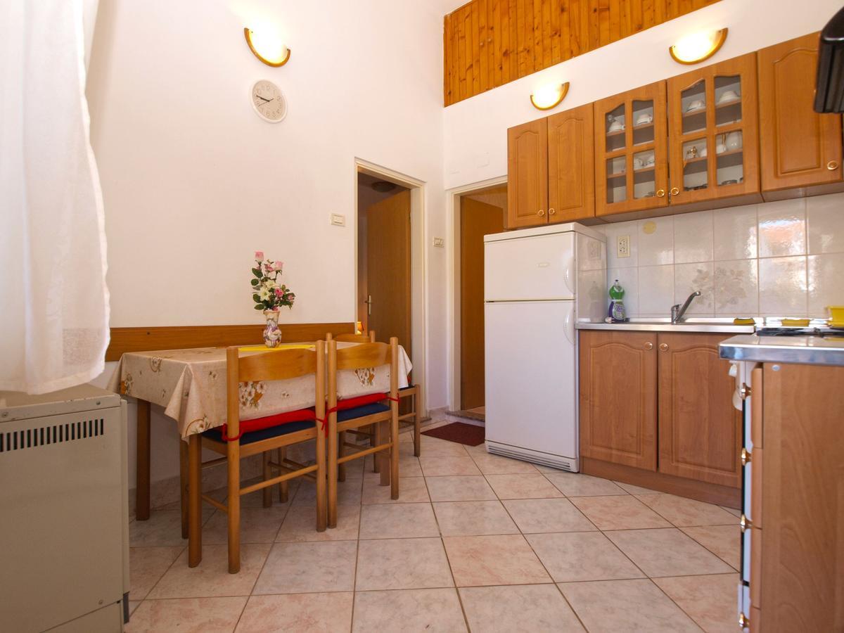 Apartments Mladen 1588 Pula Luaran gambar