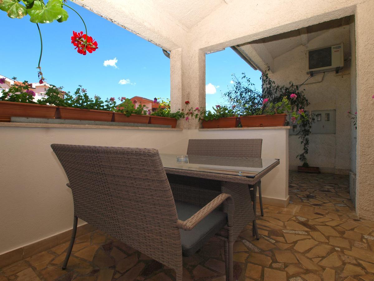Apartments Mladen 1588 Pula Luaran gambar