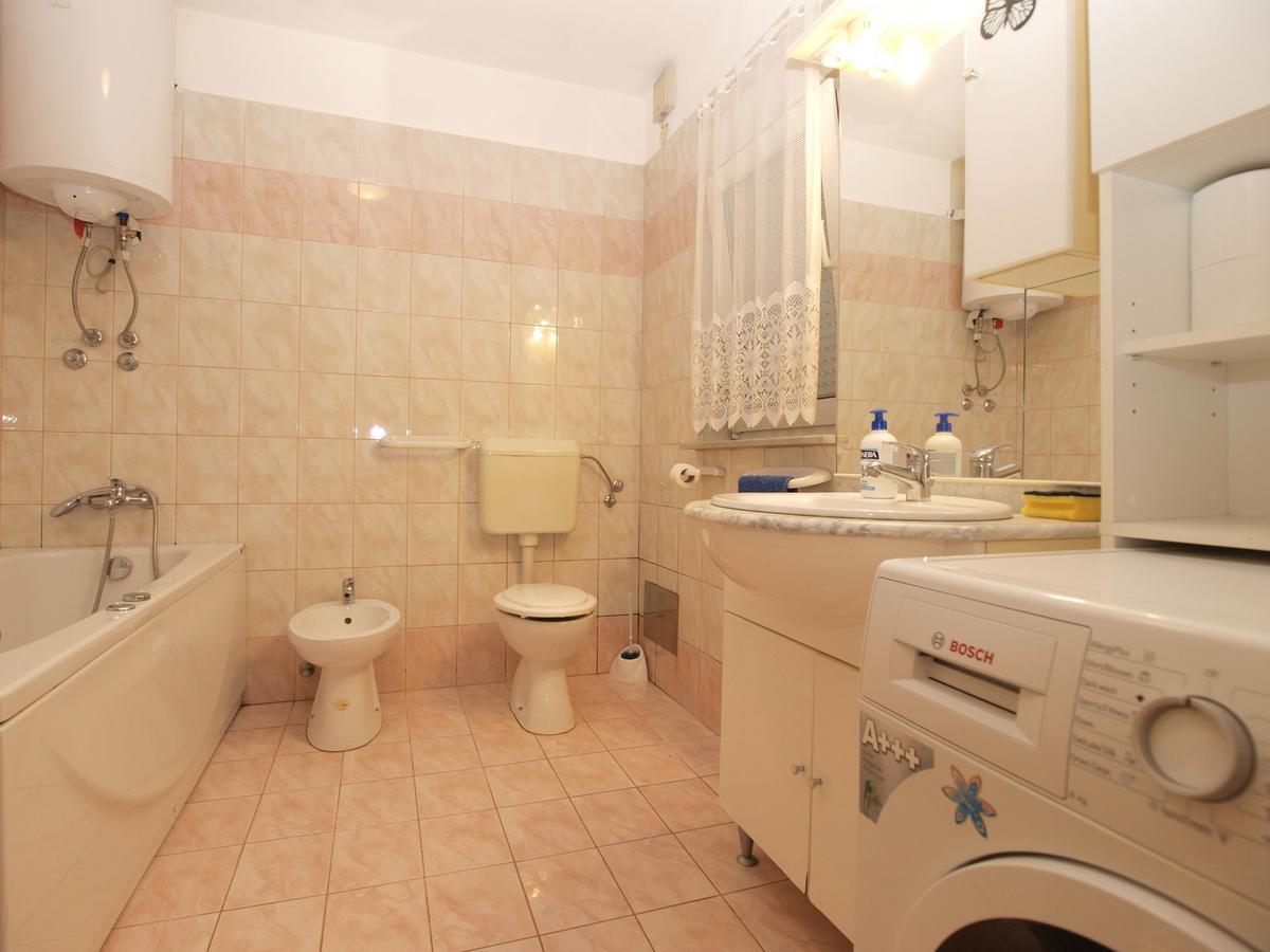 Apartments Mladen 1588 Pula Luaran gambar