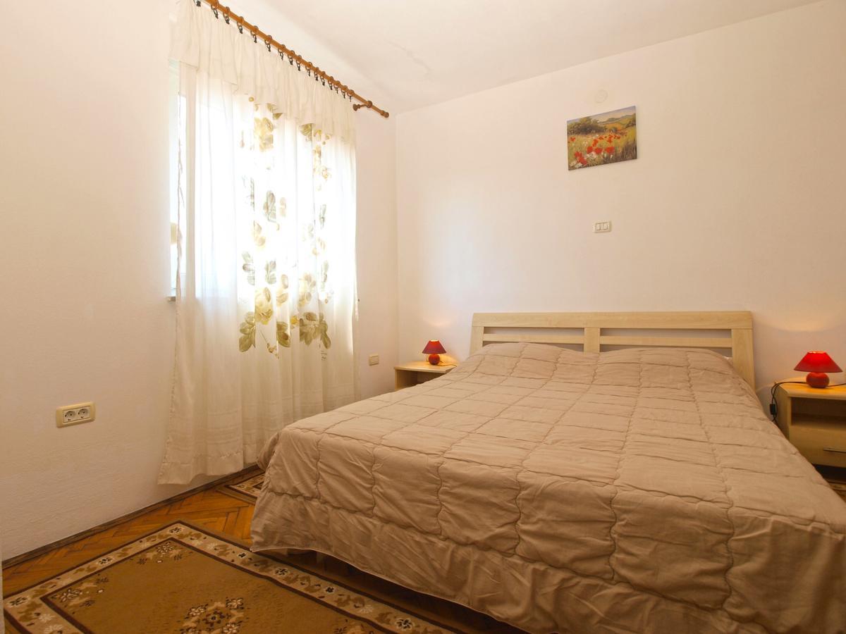 Apartments Mladen 1588 Pula Luaran gambar